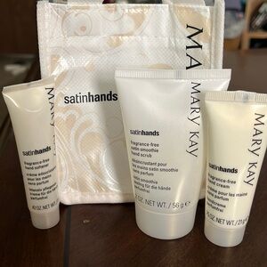 MaryKay Satin Hands Set